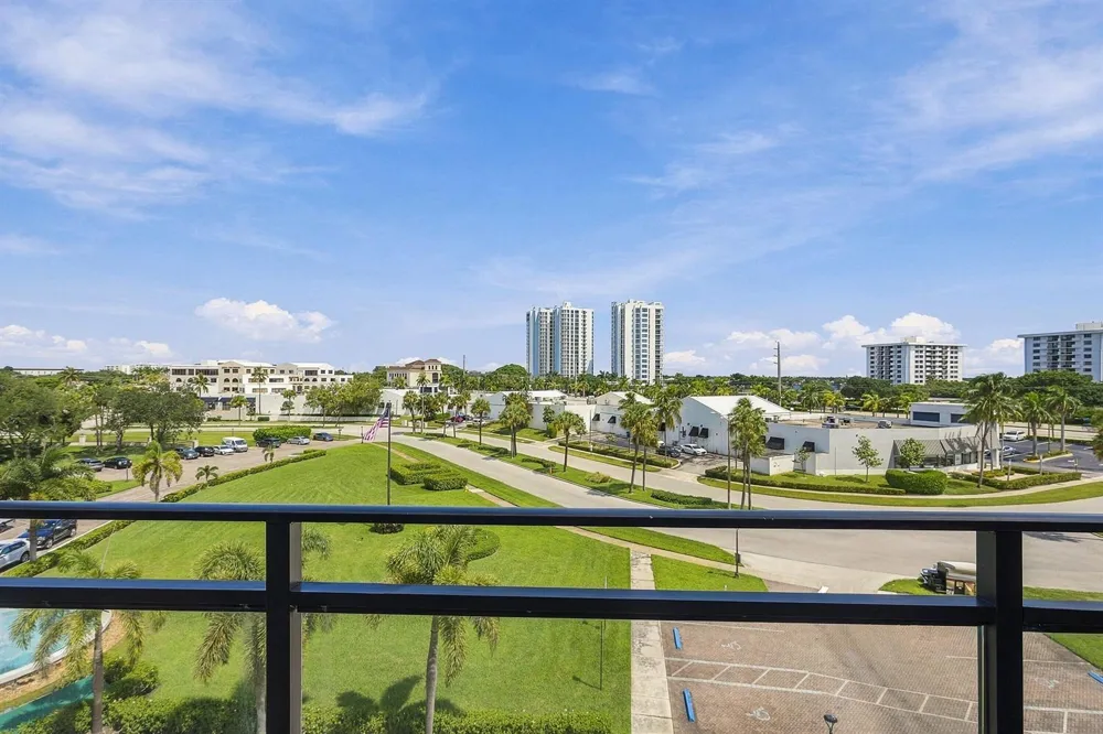 336 Golfview Road #Unit 519 North Palm Beach, FL 33408