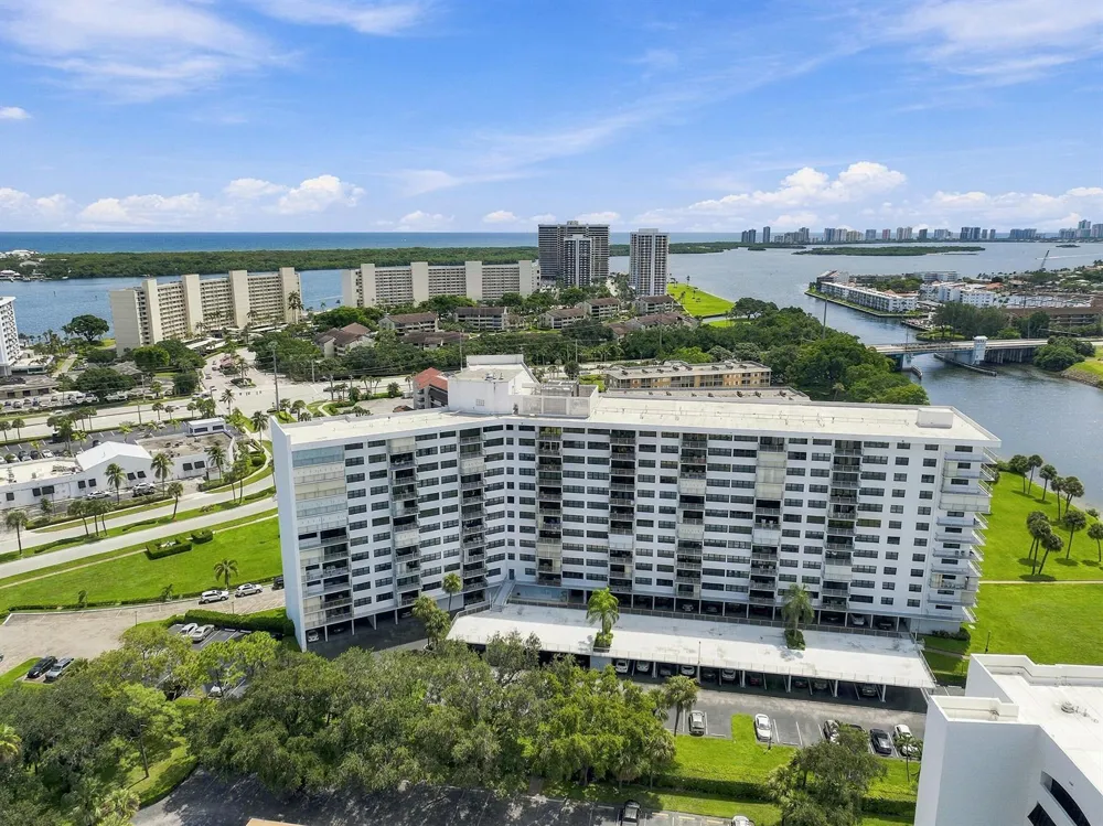 336 Golfview Road #Unit 519 North Palm Beach, FL 33408