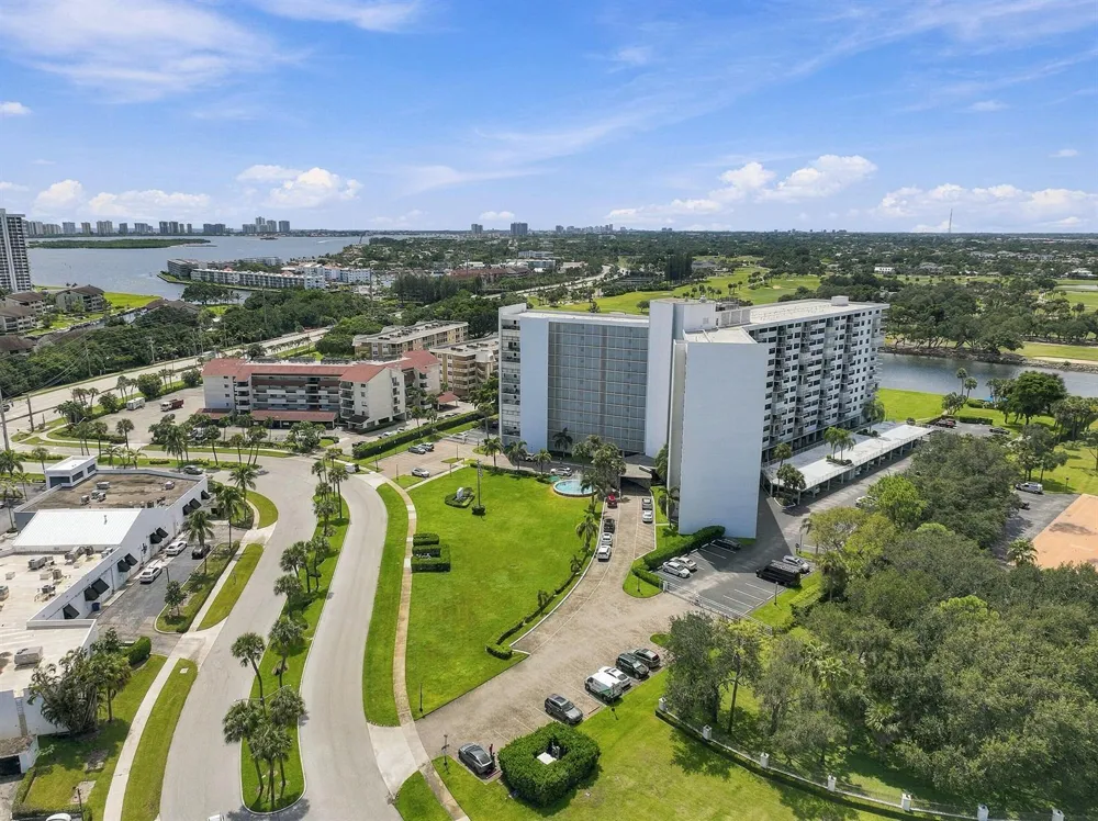 336 Golfview Road #Unit 519 North Palm Beach, FL 33408