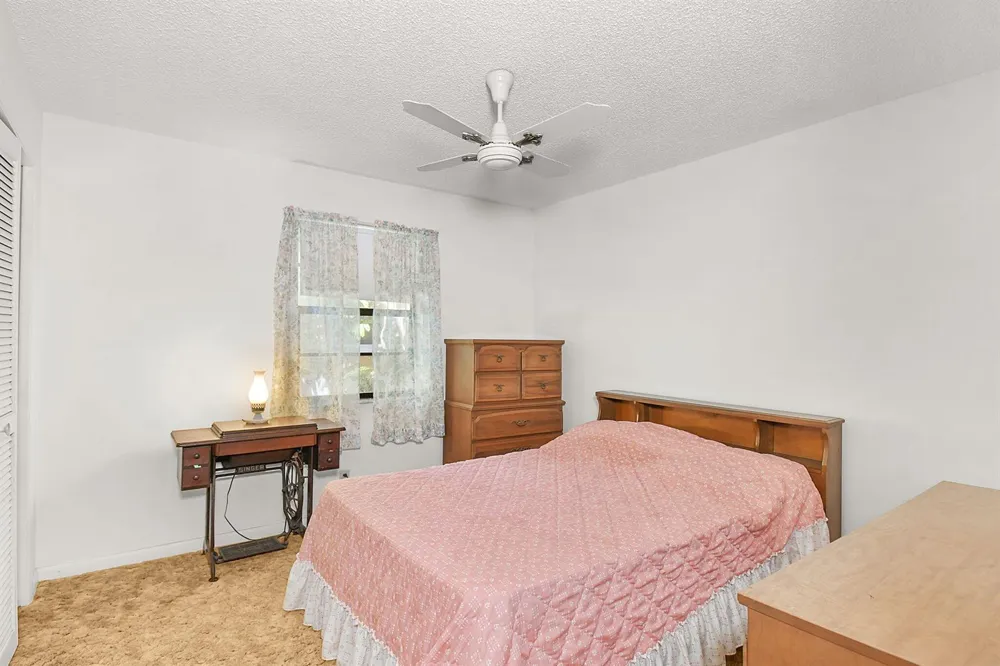 519 EVERGREEN DRIVE Lake Park, FL 33403