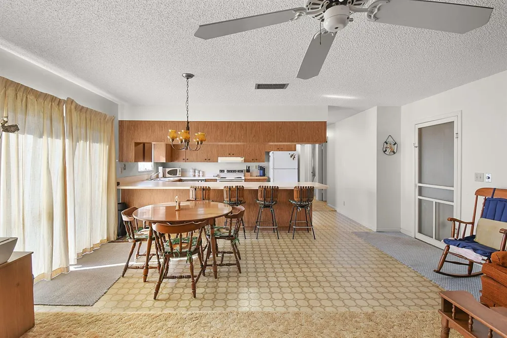 519 EVERGREEN DRIVE Lake Park, FL 33403