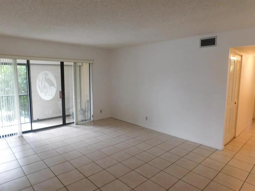 627 SEA PINE WAY #A2 