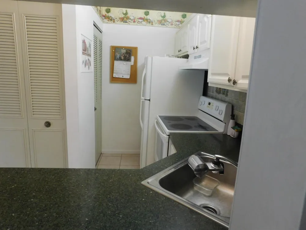 627 SEA PINE WAY #A2 