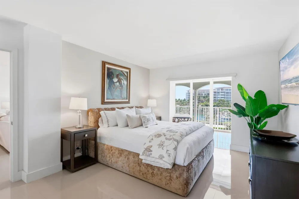 1040 BANYAN ROAD #504C Boca Raton, FL 33432