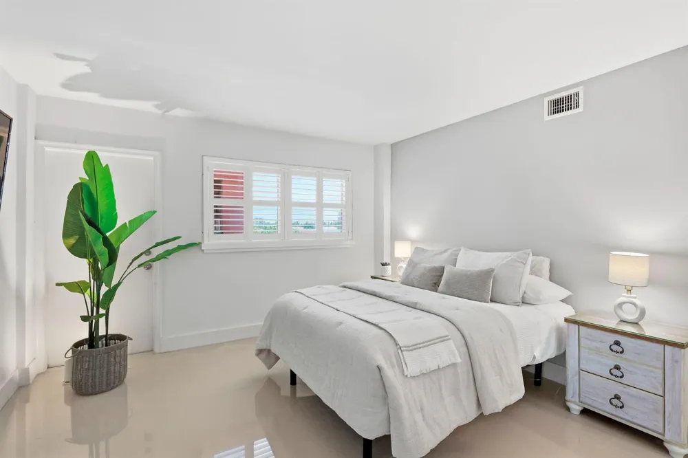 1040 BANYAN ROAD #504C Boca Raton, FL 33432