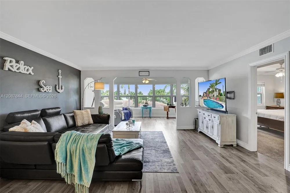 3111 NE 51st St #305C Fort Lauderdale, FL 33308