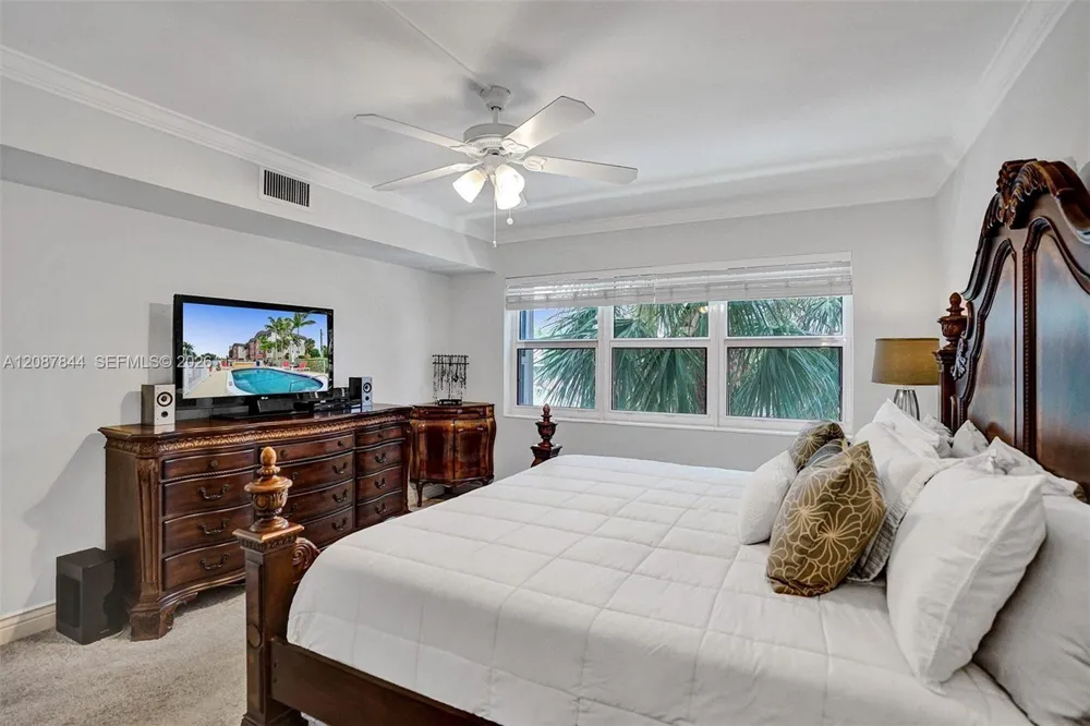 3111 NE 51st St #305C Fort Lauderdale, FL 33308