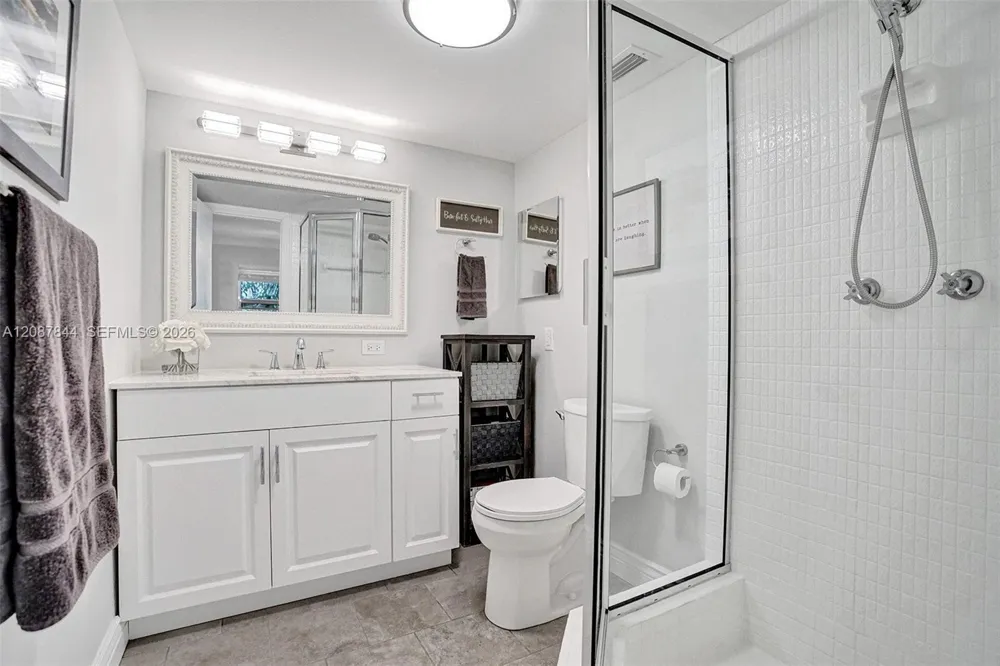 3111 NE 51st St #305C Fort Lauderdale, FL 33308