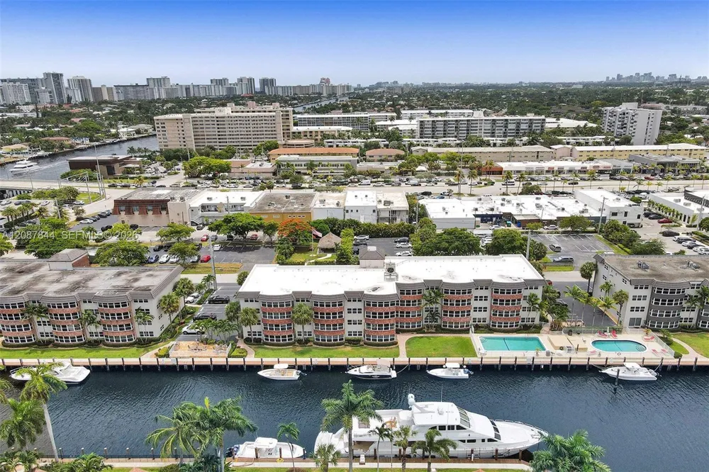 3111 NE 51st St #305C Fort Lauderdale, FL 33308