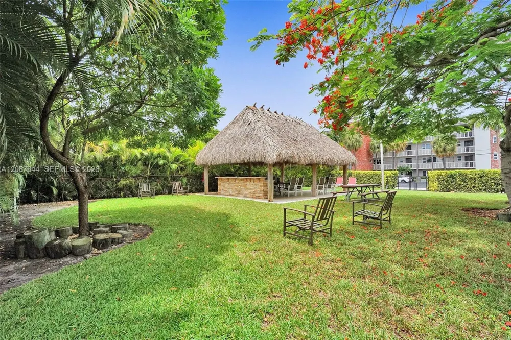 3111 NE 51st St #305C Fort Lauderdale, FL 33308