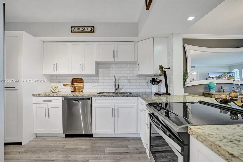 3111 NE 51st St #305C Fort Lauderdale, FL 33308