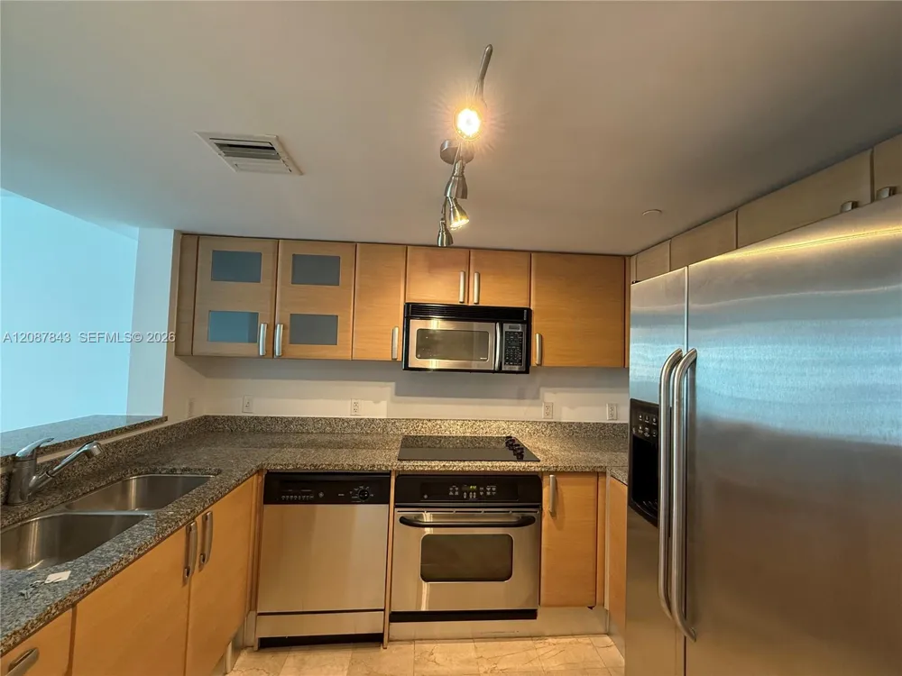 2101 Brickell Ave #1002 Miami, FL 33129