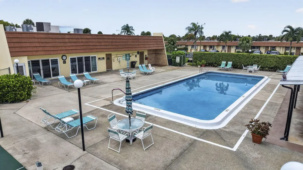 5730 Fernley Drive E #43 West Palm Beach, FL 33415