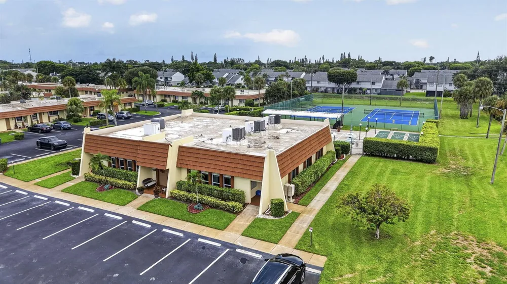 5730 Fernley Drive E #43 West Palm Beach, FL 33415