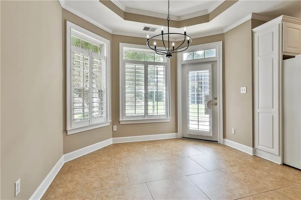 15 Stratford Way Newnan, GA 30265