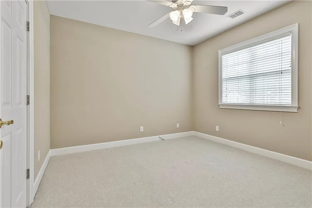 15 Stratford Way Newnan, GA 30265