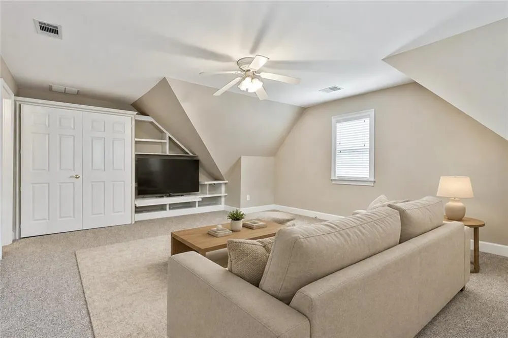 15 Stratford Way Newnan, GA 30265
