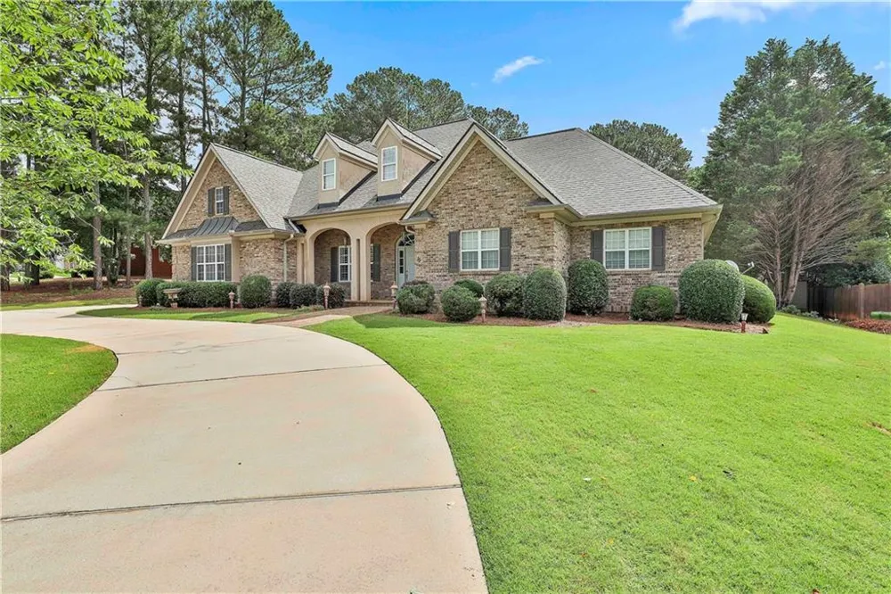 15 Stratford Way Newnan, GA 30265