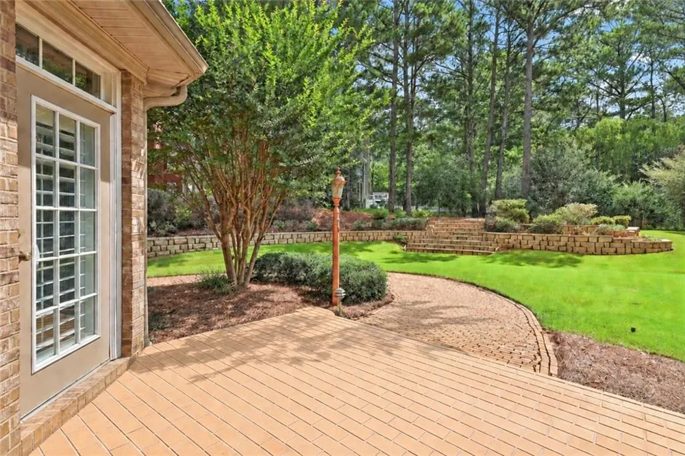 15 Stratford Way Newnan, GA 30265