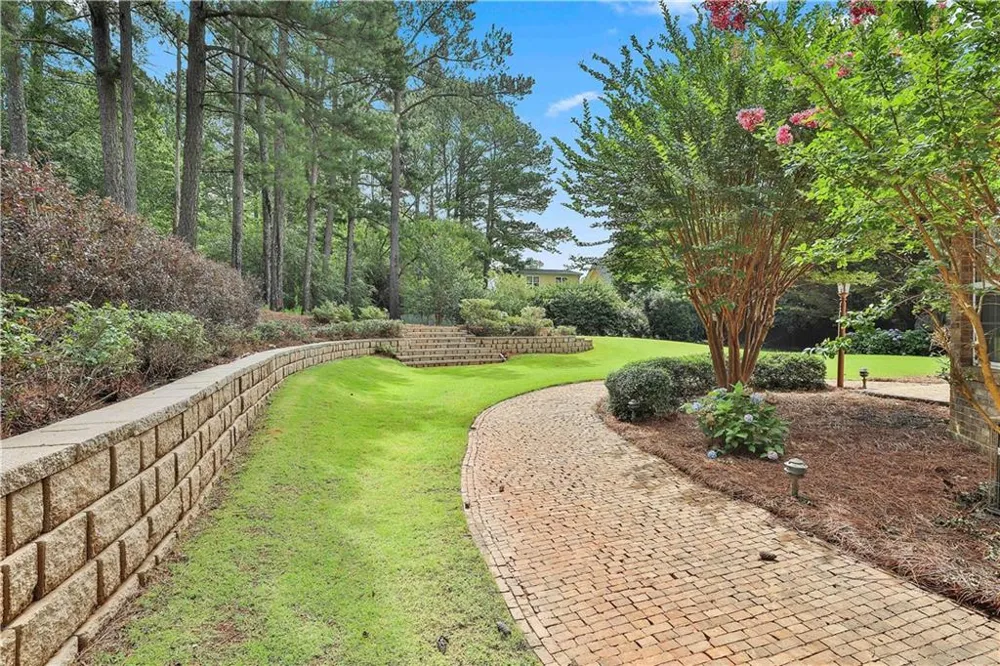 15 Stratford Way Newnan, GA 30265