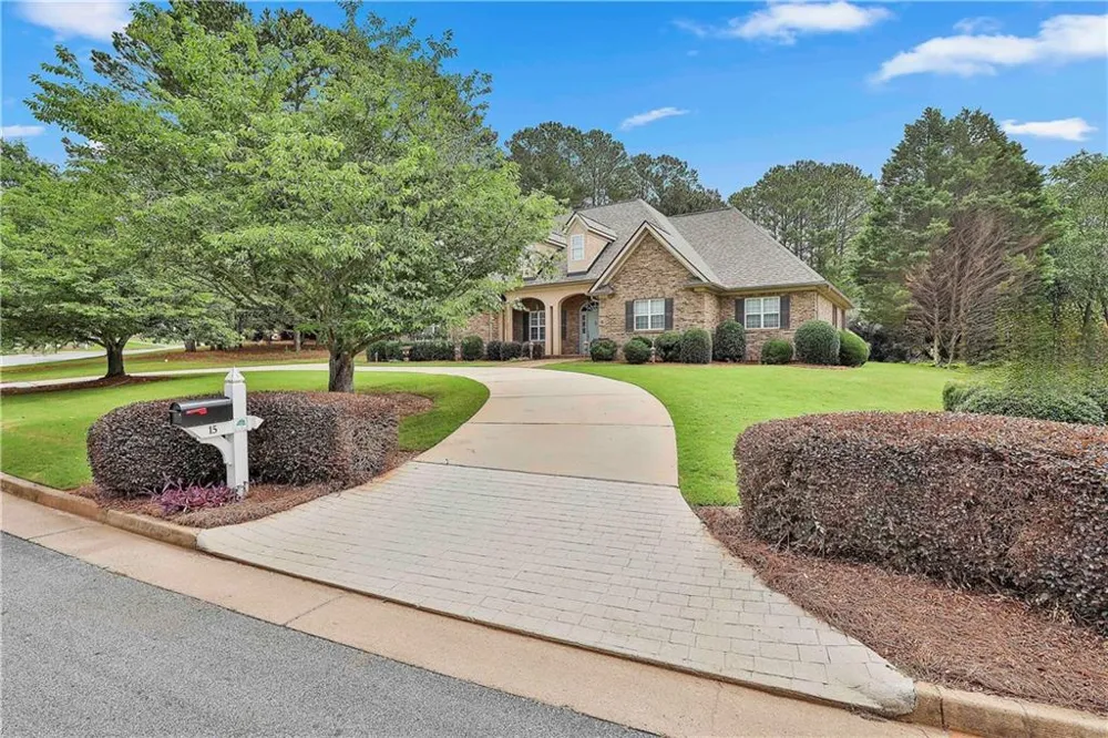 15 Stratford Way Newnan, GA 30265