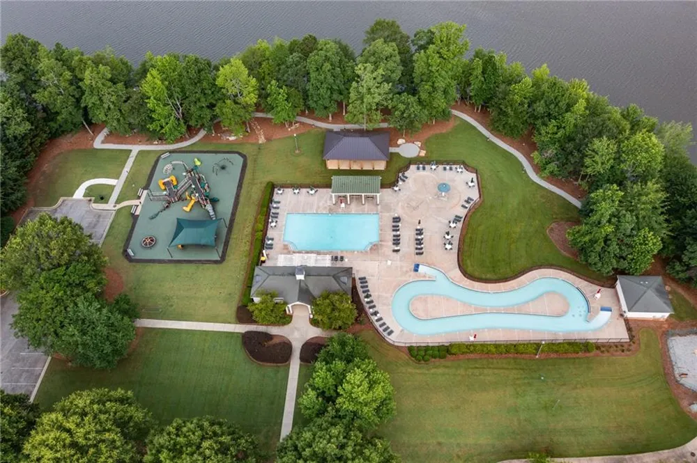 15 Stratford Way Newnan, GA 30265