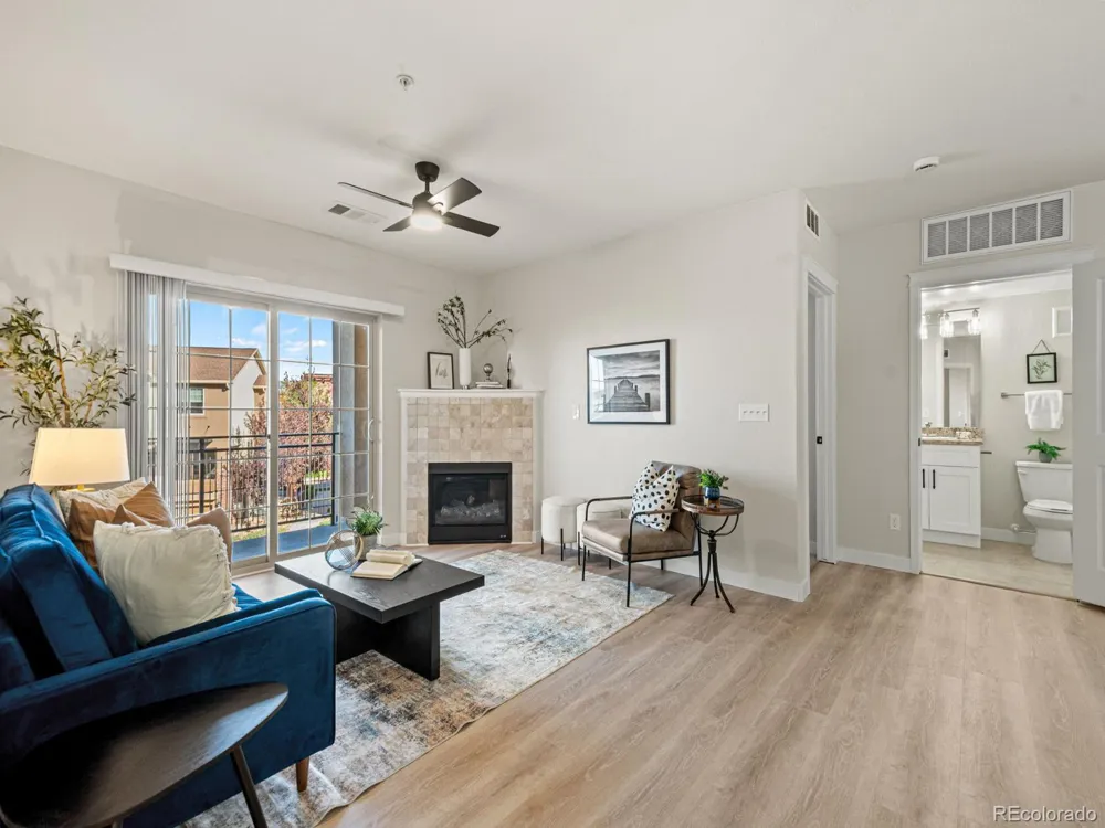 725 Elmhurst Drive #208 Highlands Ranch, CO 80129