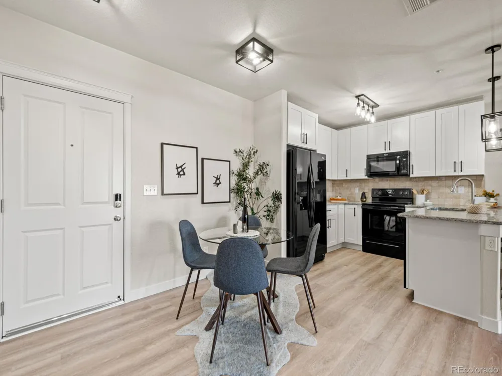 725 Elmhurst Drive #208 Highlands Ranch, CO 80129