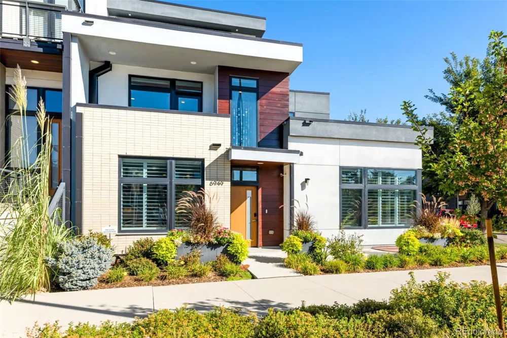 6949 E Lowry Boulevard Denver, CO 80230