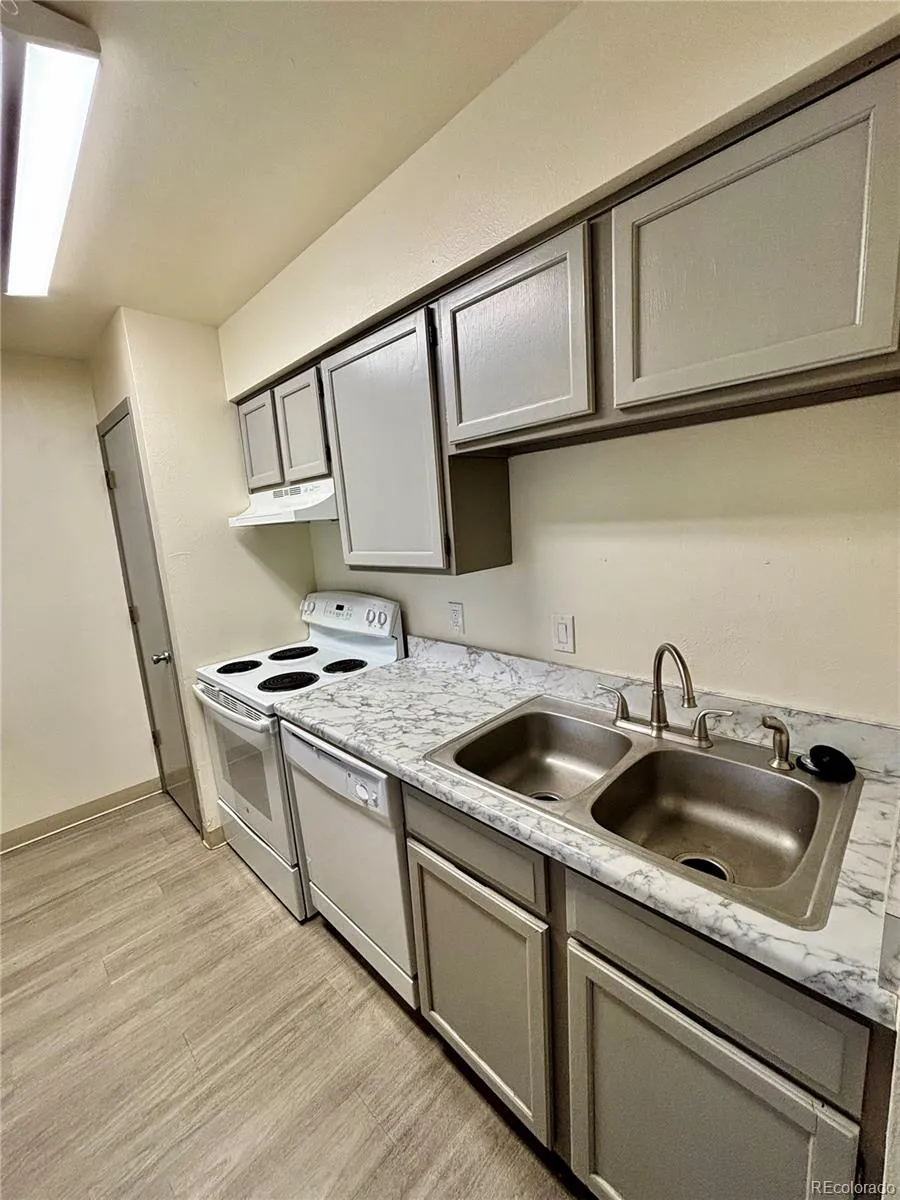 210 S Ingalls Street #9 Denver, CO 80226
