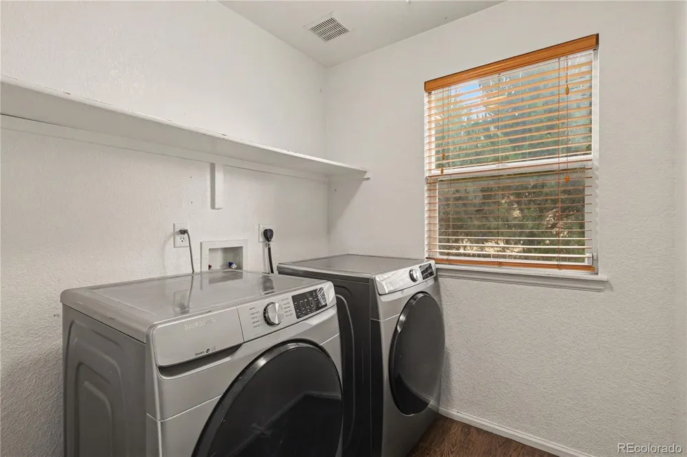 1242 E 100th Place Thornton, CO 80229