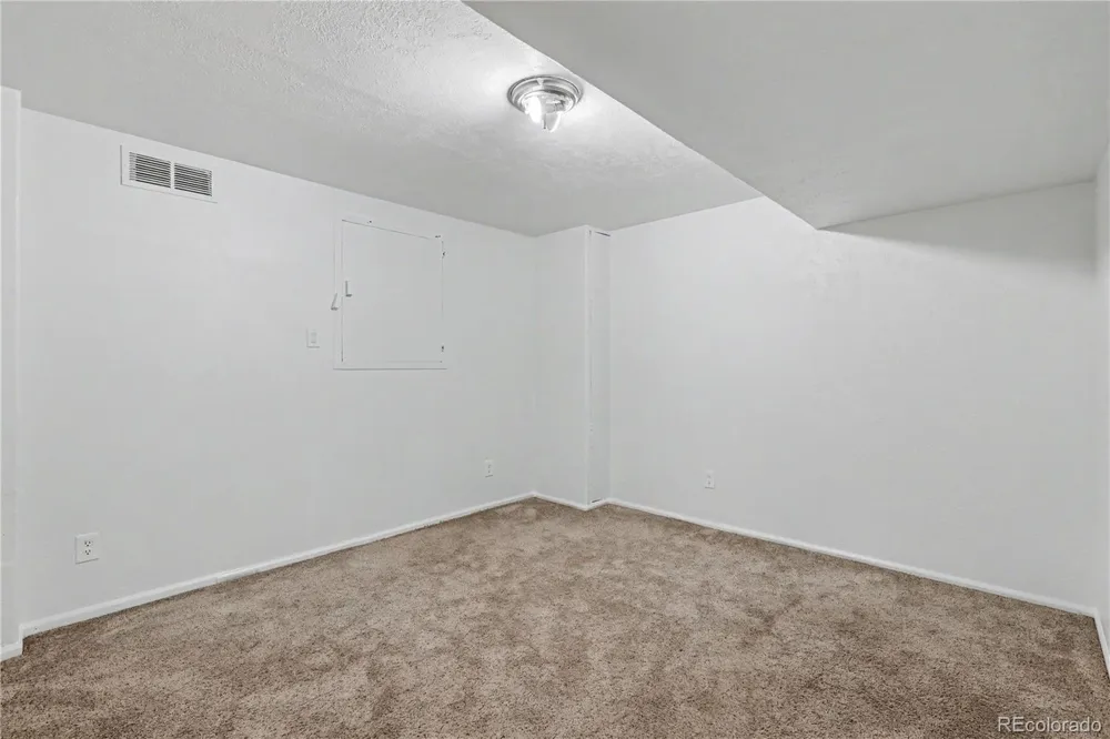 1242 E 100th Place Thornton, CO 80229