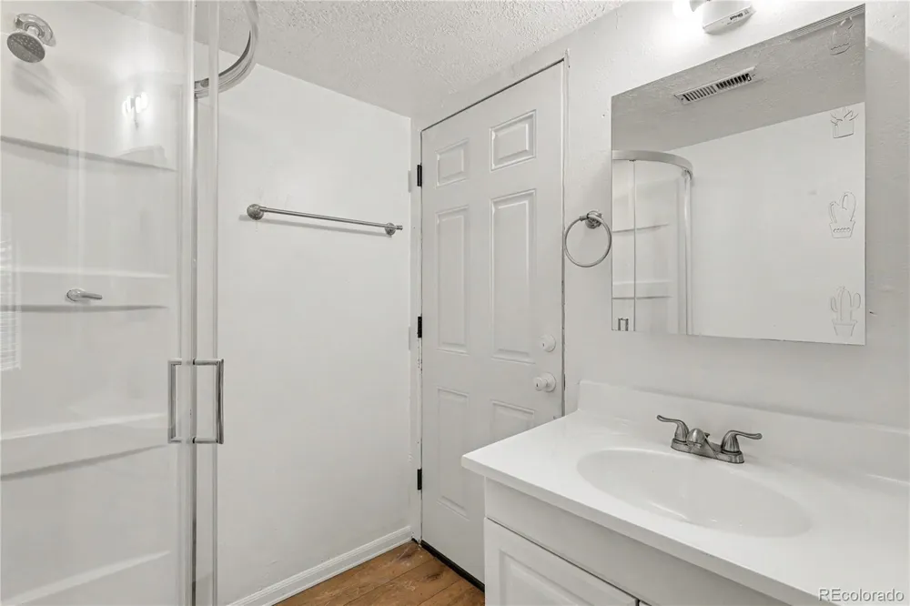 1242 E 100th Place Thornton, CO 80229