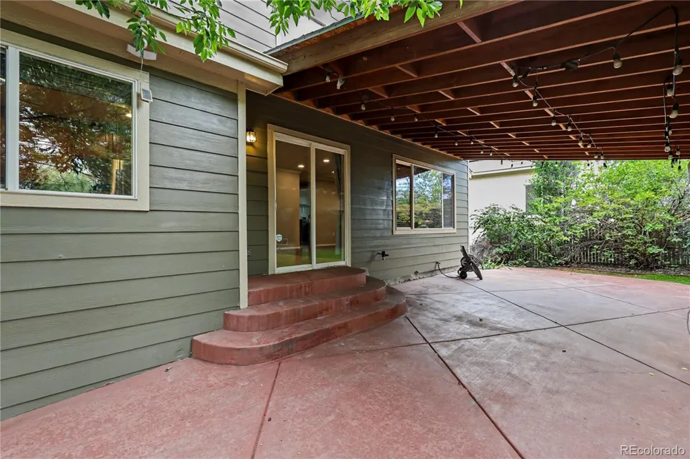 1242 E 100th Place Thornton, CO 80229