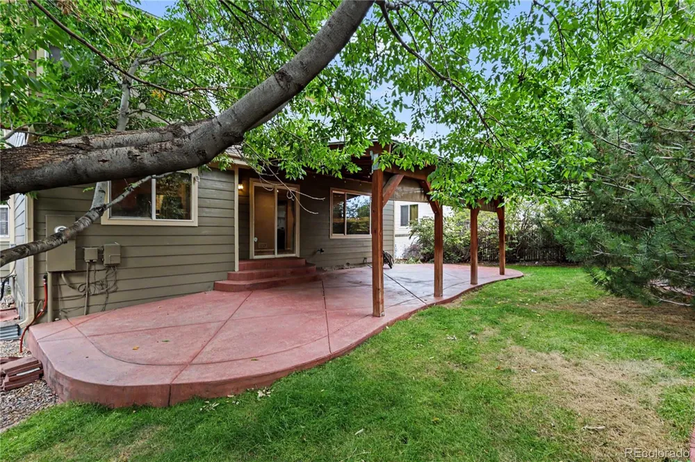 1242 E 100th Place Thornton, CO 80229