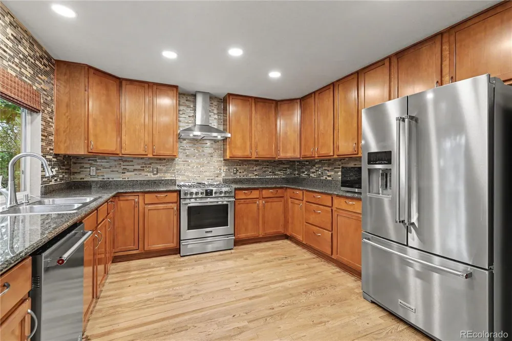 1242 E 100th Place Thornton, CO 80229