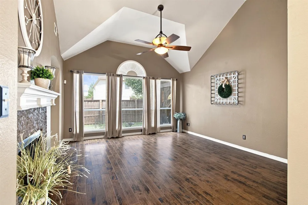 6625 Stewart Boulevard The Colony, TX 75056