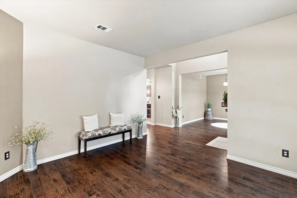 6625 Stewart Boulevard The Colony, TX 75056