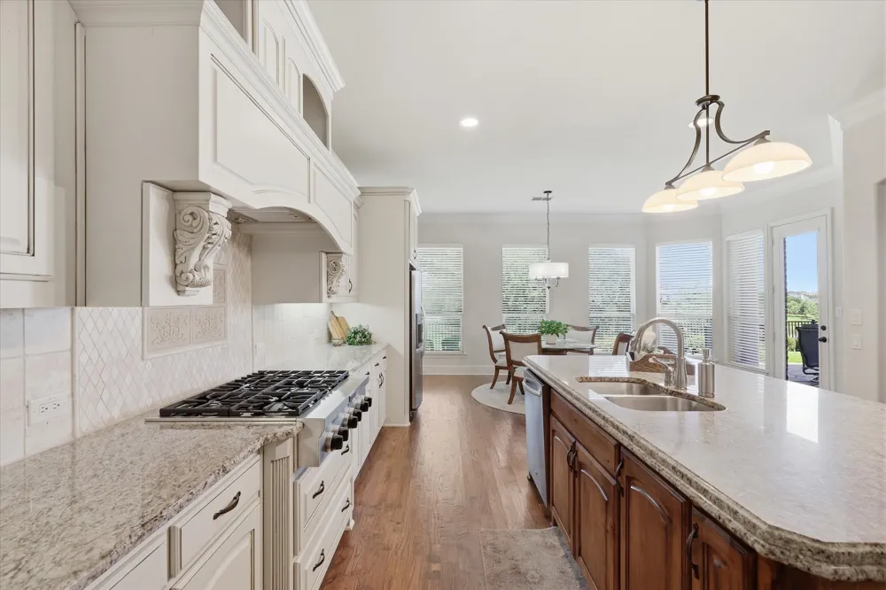 6076 Beacon Hill Drive Frisco, TX 75036