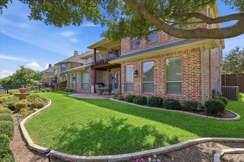 6076 Beacon Hill Drive Frisco, TX 75036