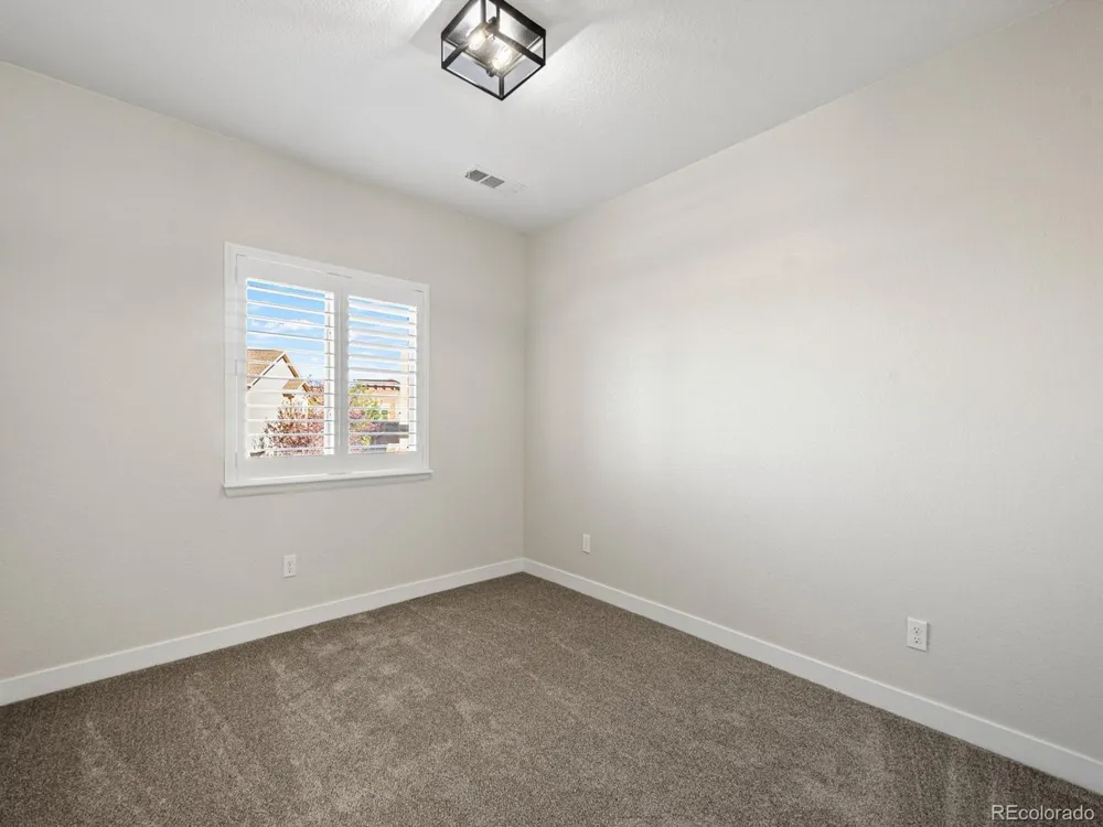 725 Elmhurst Drive #208 Highlands Ranch, CO 80129