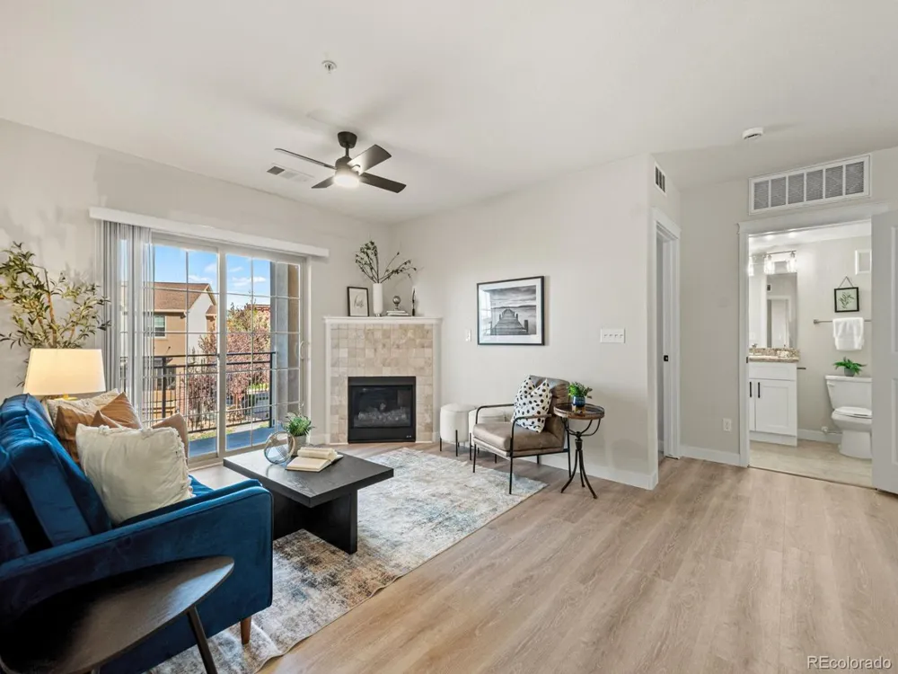 725 Elmhurst Drive #208 Highlands Ranch, CO 80129