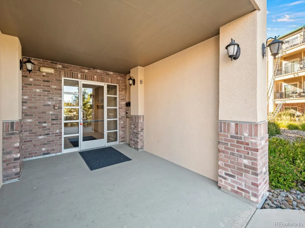 725 Elmhurst Drive #208 Highlands Ranch, CO 80129