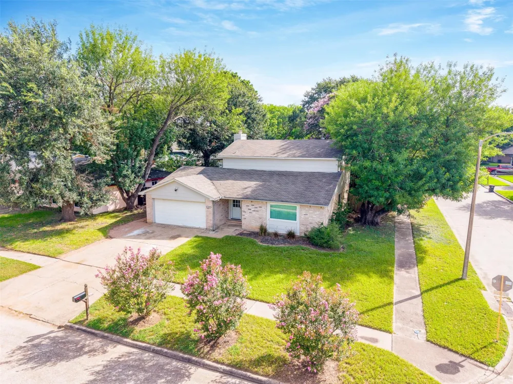1902 Kings Arms Way Katy, TX 77493