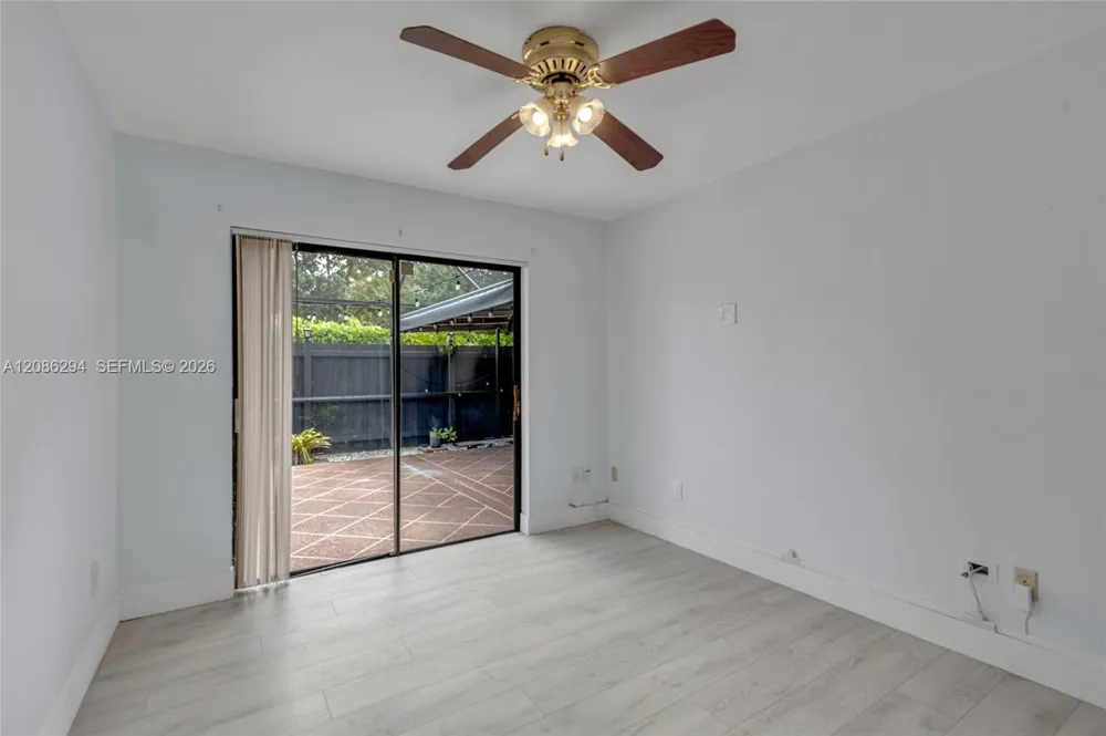 1050 Summit Trail Cir #B West Palm Beach, FL 33415