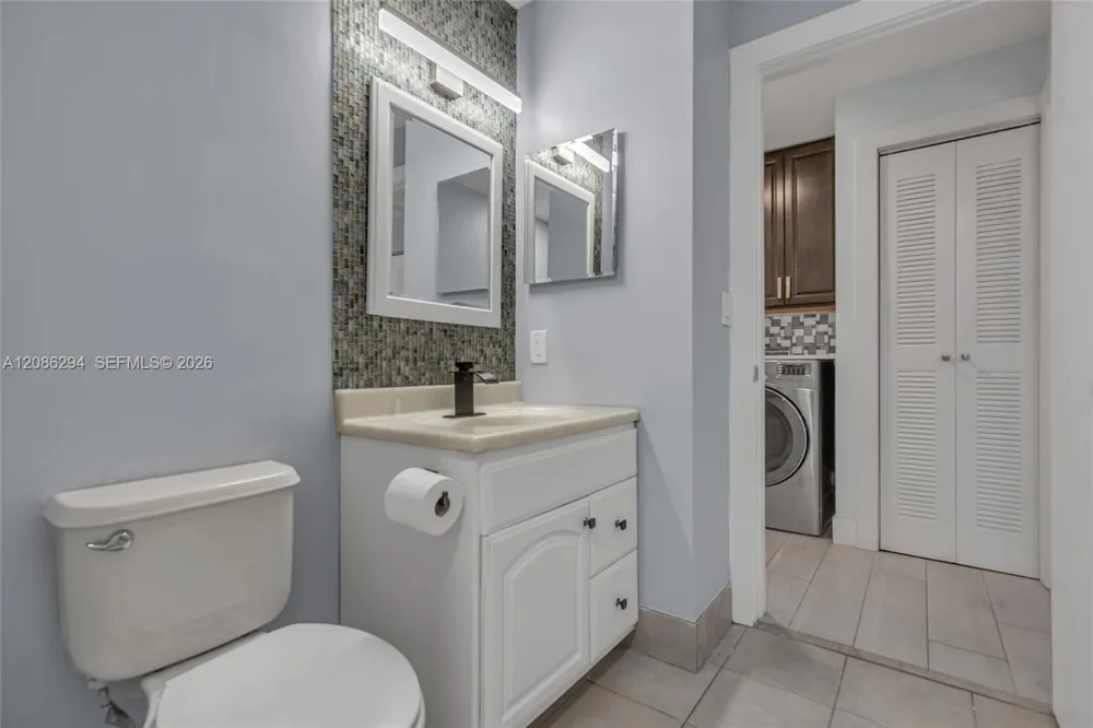1050 Summit Trail Cir #B West Palm Beach, FL 33415