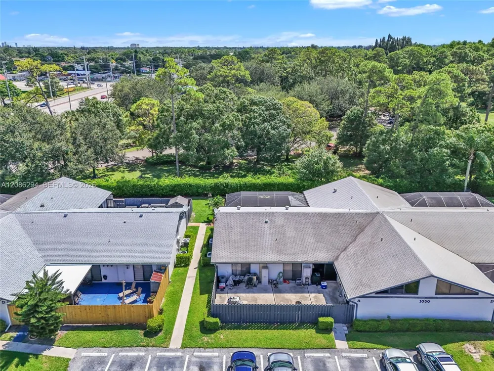 1050 Summit Trail Cir #B West Palm Beach, FL 33415