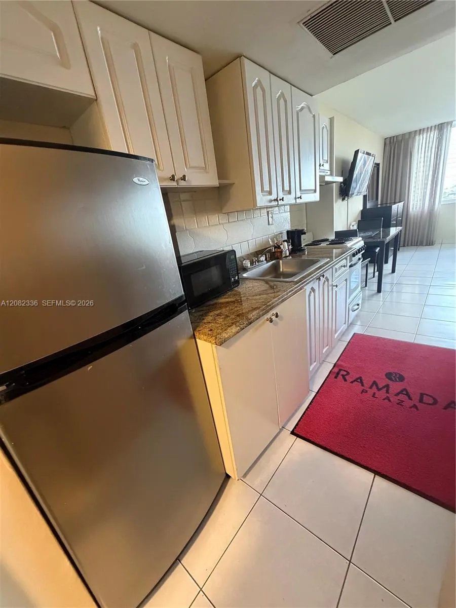 19201 Collins Ave #943 Sunny Isles Beach, FL 33160