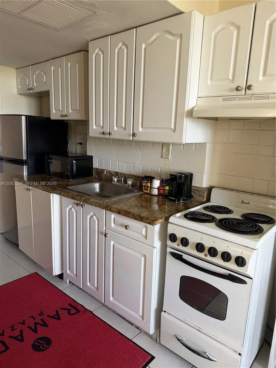 19201 Collins Ave #943 Sunny Isles Beach, FL 33160