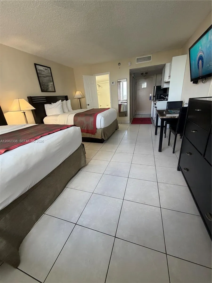 19201 Collins Ave #943 Sunny Isles Beach, FL 33160